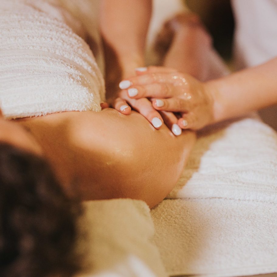 Un massage postnatal à Cholet après l'accouchement pour mieux vous sentir dans votre corps et récupérer après l'effort.