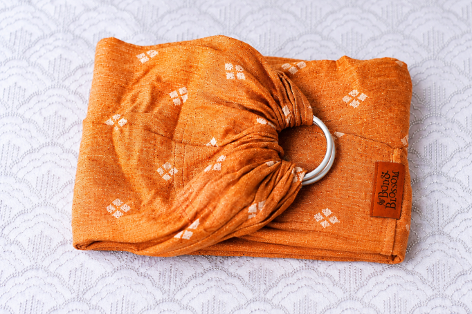 Sling BUD&BLOSSOM - 99.95€ Sling BUD&BLOSSOM