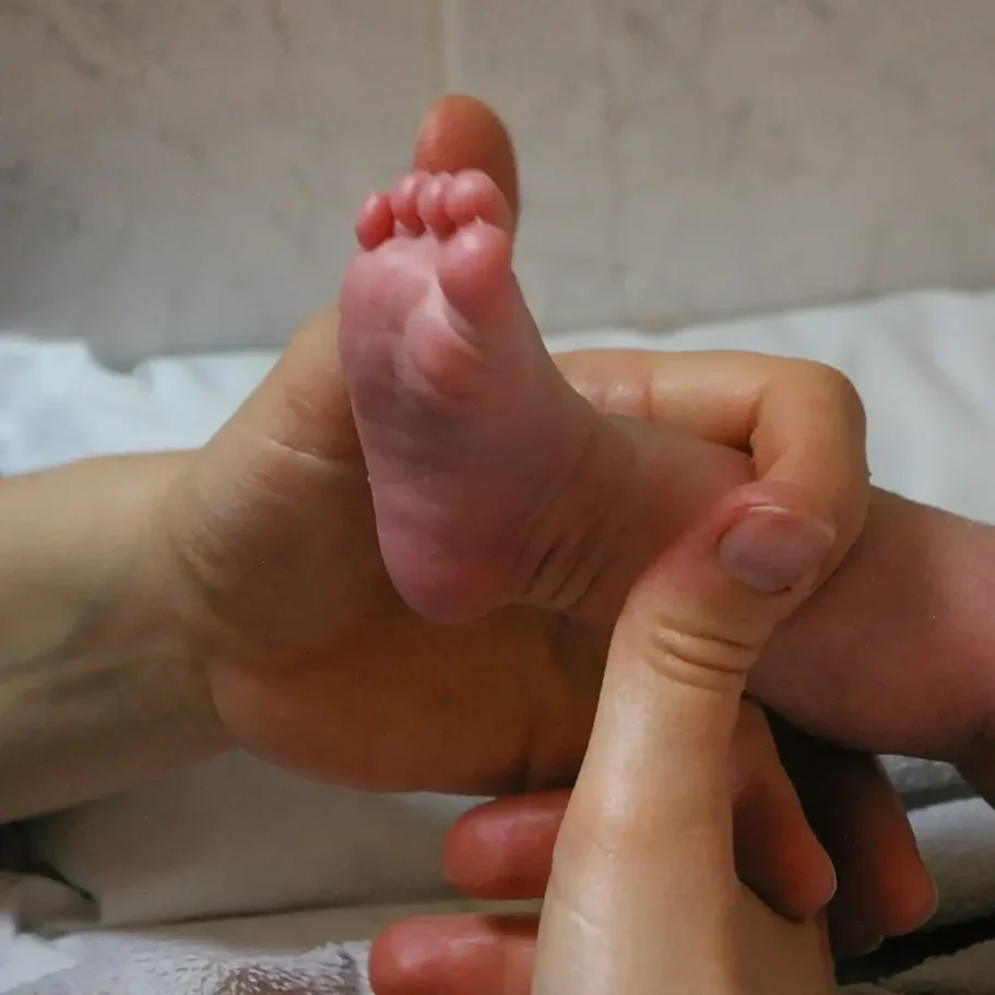Offrez à votre bébé une assurance et apaisement avec le bain enveloppé bébé à Cholet.